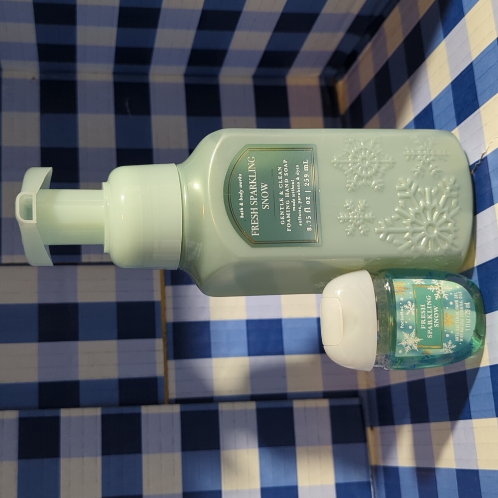 Bath & Body Works Fresh Sparkling Snow Foaming Hand Soap Set